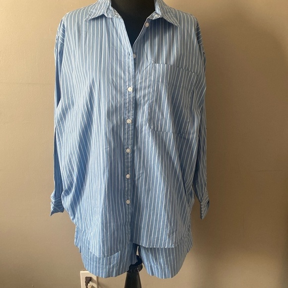 a new day Tops - a new day Women’s 2 Pc Blue Striped Shirt & Shorts 98% Cotton 2% Spandex L NWT